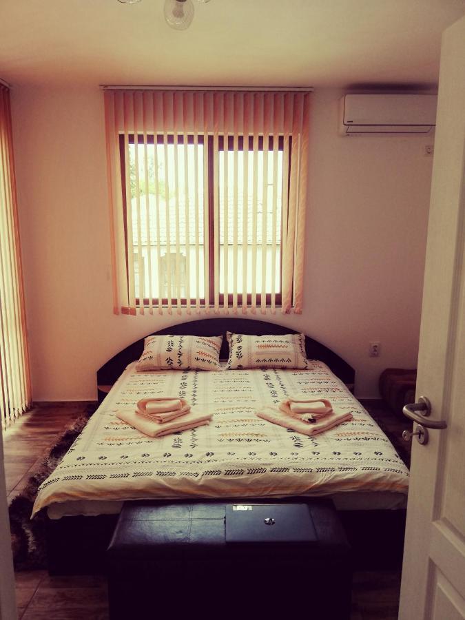 Petrov Apartment Triawna Zewnętrze zdjęcie