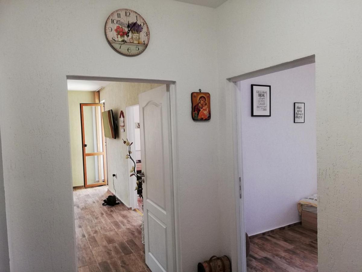Petrov Apartment Triawna Zewnętrze zdjęcie